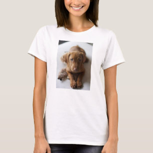 T-shirts Cão de filhote de cachorro adorável de Vizsla -