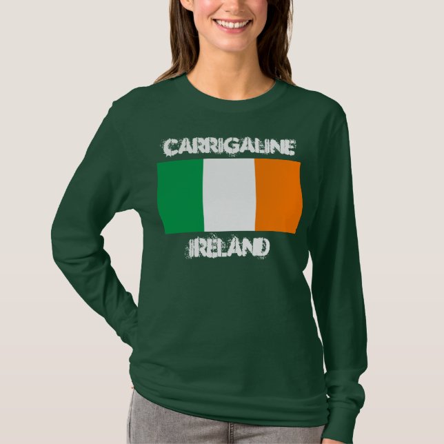 T-shirts Carrigaline, Irlanda com bandeira irlandesa (Frente)