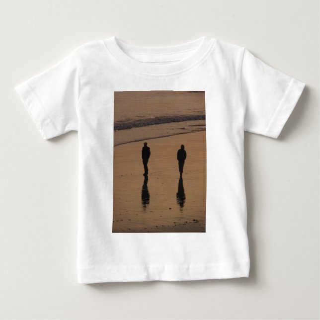 T-shirts casal sobre a praia (Frente)