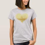 T-shirts Casamento de Praia Amarela<br><div class="desc">Casal caminhando pela praia Destino Tropical Misty Yellow Elegance Heart Beach Casando com T-shirts de amor. Perfeito para o casamento de um navio de cruzeiro tropical.</div>