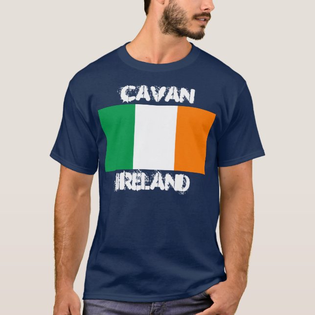 T-shirts Cavan, Irlanda com bandeira irlandesa (Frente)