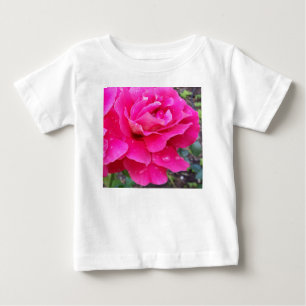 T-shirts Chuva nas pétalas