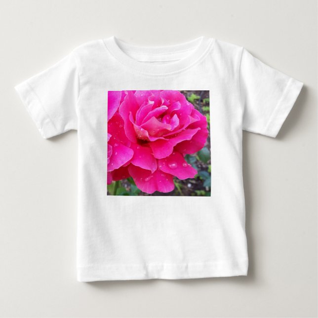 T-shirts Chuva nas pétalas (Frente)