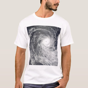 T-shirts Ciclone Anja sobre o Oceano Índico do sul
