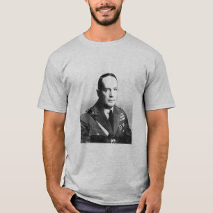 T-shirts Citações e pictur de Douglas MacArthur…