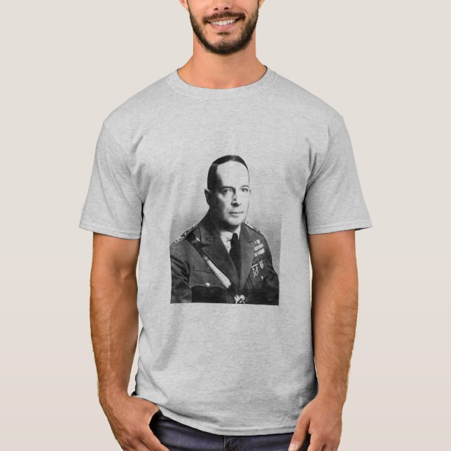 T-shirts Citações e pictur de Douglas MacArthur… (Frente)