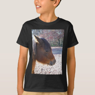T-shirts Close de cavalo marrom, pequeno pônei marrom