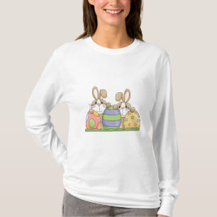 T-shirts coelhos e ovos de Páscoa