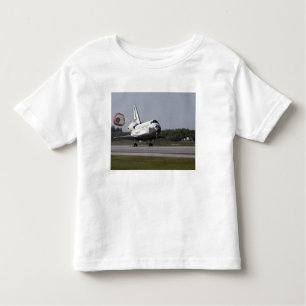 T-shirts Com a calha de arrasto desenrolada