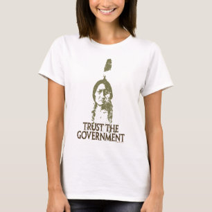T-shirts Confie o governo
