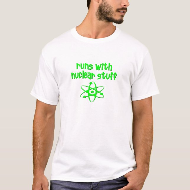 T-shirts Corre Com Coisas Nucleares (Frente)