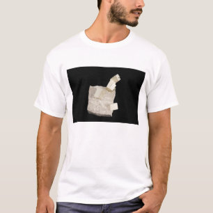 T-shirts Cristais da pirite no xisto