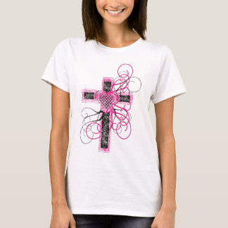 T-shirts Cruze com coração e pergaminhos