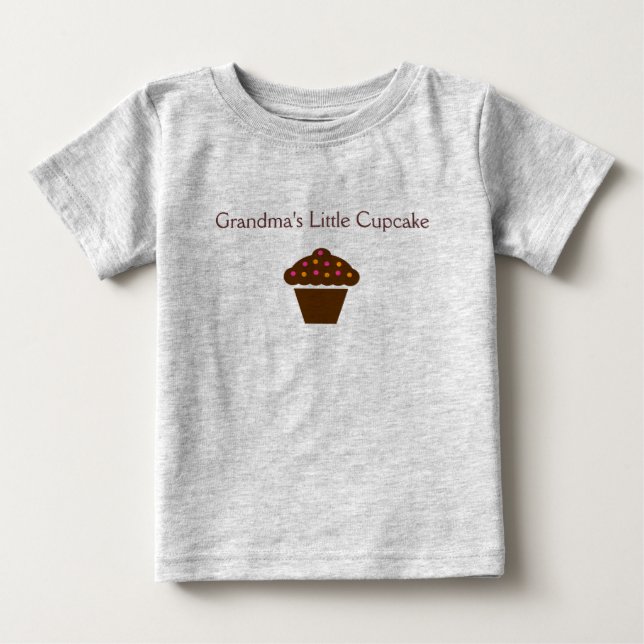 T-shirts "Cupcake Pequeno da Vovó" - roupa adorável para be (Frente)