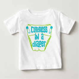 T-shirts Cutensina em uma Fralda