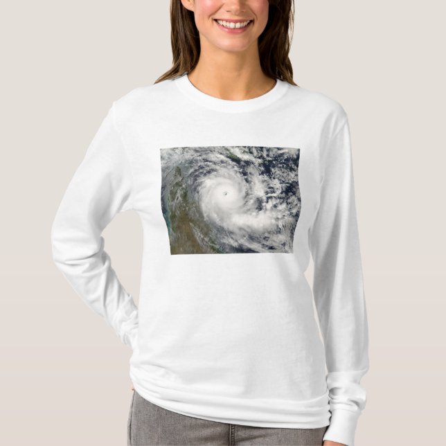 T-shirts Cyclone Ingrid (Frente)