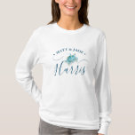 T-shirts de tartaruga marítima personalizada para<br><div class="desc">Comemore seu casamento na praia na Flórida com esta camiseta de casamento personalizada de manga longa apresentando um belo design de tartaruga-do-mar em tons de turquesa. Perfeito para a aparência de noiva e noiva, esta camisa é divertida e na moda para além das suas festividades de casamento — seja caminhando...</div>