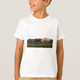 T-shirts Dos miúdos selvagens dos pôneis de Dartmoor a
