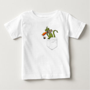 T-shirts dragão no bolso