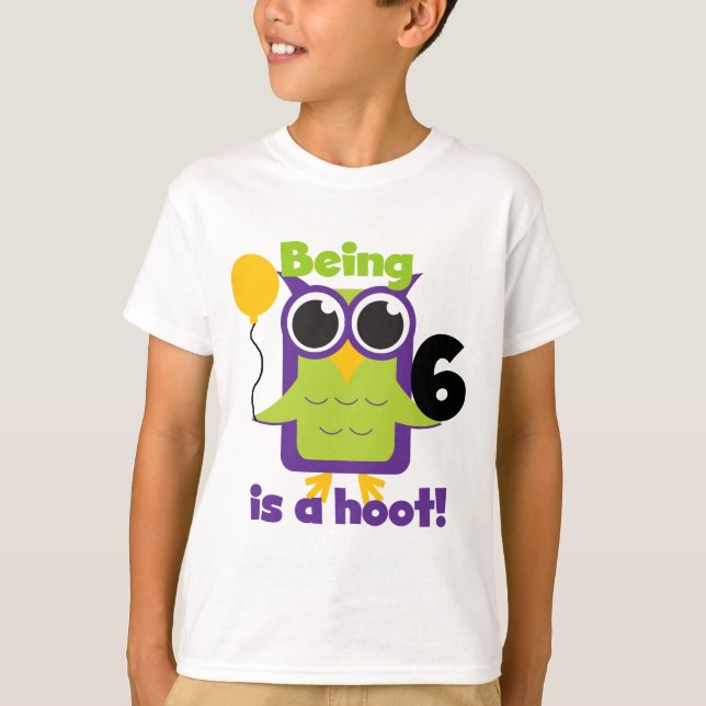 T-shirts e presentes de 6 de Aniversário da Hoot O (Frente)