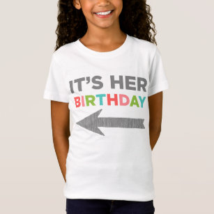 T-shirts É seu aniversário (a seta direita)