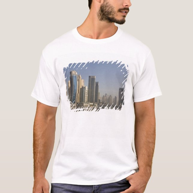 T-shirts EAU, Dubai. Torres Marina com barcos em âncora. (Frente)