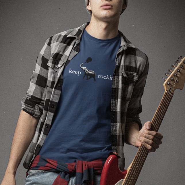 T-shirts elefante com guitarra no porta-malas, rocki (keep rockin')