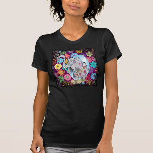 T-shirts Elefante de Hippie bonito com flores coloridas