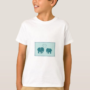 T-shirts Elefantes românticos bonitos e giros em retalhos a