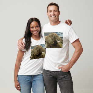 T-shirts Elephant Closeup