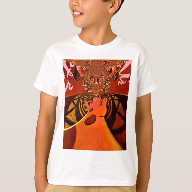 T-shirts Engraçado Girafa: Um Charme Africano Caleidoscópic (Frente)