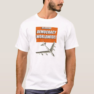 T-SHIRTS ENTREGANDO A DEMOCRACIA BOMBARDEANDO