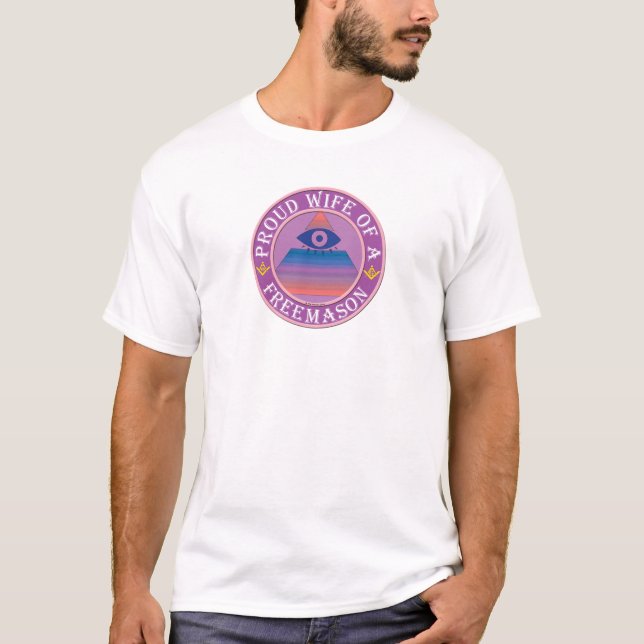 T-shirts Esposa orgulhosa de um Freemason (Frente)