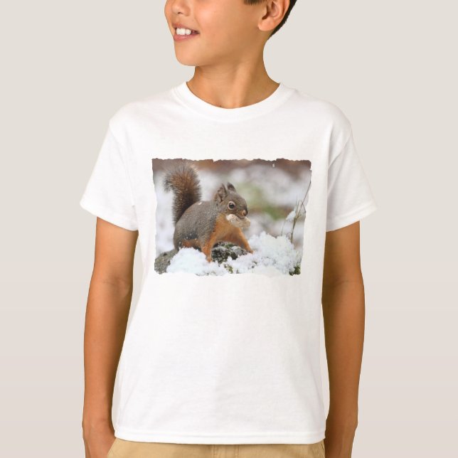 T-shirts Esquilo bonito na neve com amendoim (Frente)