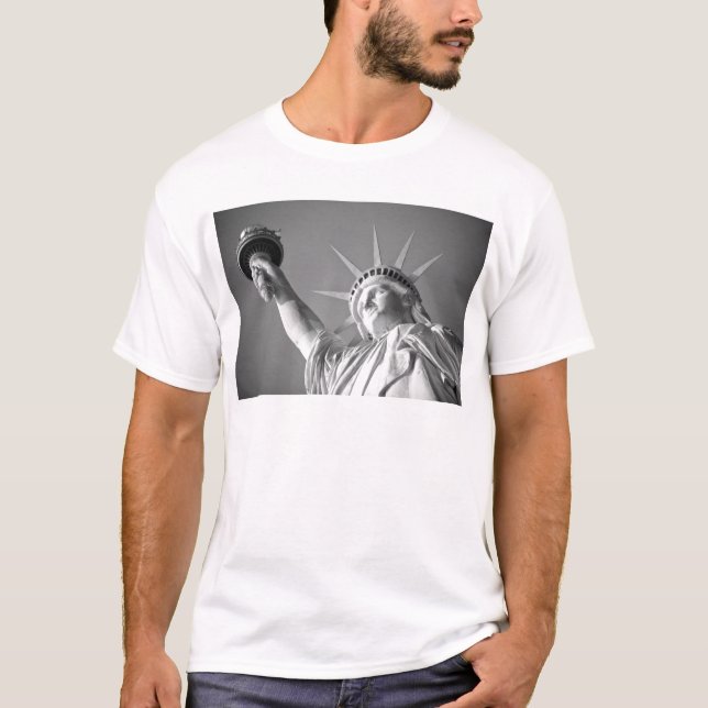 T-shirts Estátua Branca Negra da Liberdade (Frente)