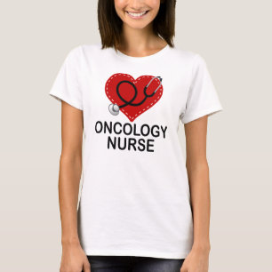 T-shirts Estetoscópio do coração da enfermeira da oncologia