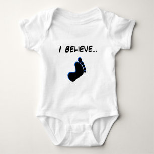 T-shirts Eu acredito em Bigfoot
