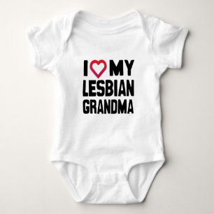 T-shirts EU AMO MINHA AVÓ LESBIANA -.png