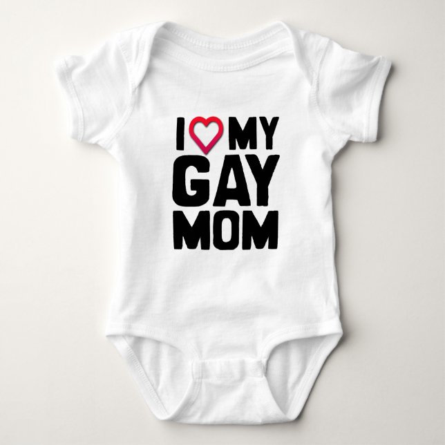 T-SHIRTS EU AMO MINHA MÃE GAY (Frente)