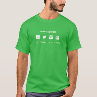 T-shirts Eu estou tentando estudar