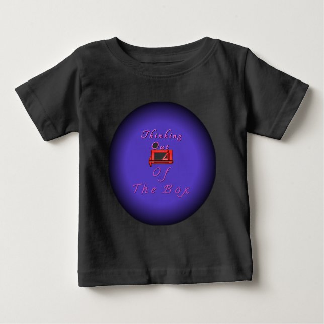 T-shirts Eu penso fora da caixa. (Frente)