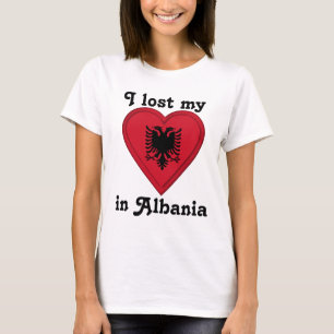 T-shirts Eu perdi meu coração em Albânia
