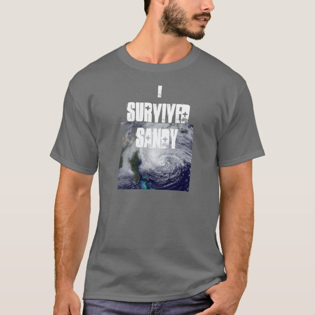 T-shirts Eu sobrevivi ao T dos homens de Sandy (Frente)