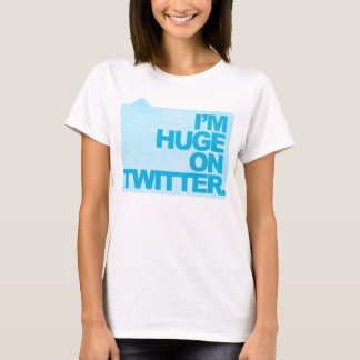 T-shirts Eu sou enorme no Twitter - o T das mulheres