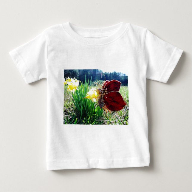 T-shirts Fada nos Daffodils (Frente)