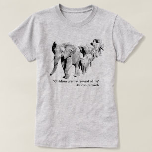 T-shirts Família do elefante em animais selvagens africanos