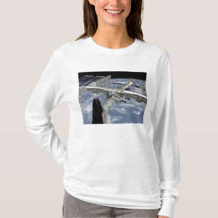 T-shirts Feche acima da vista da canela entrada