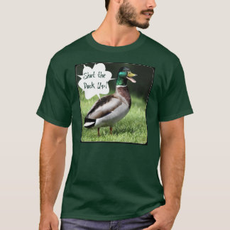 T-shirts Feche o pato acima