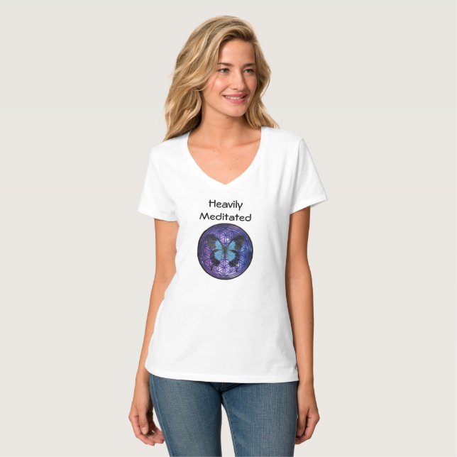 T-shirts Flor pesadamente Meditated de w da borboleta do (Frente Completa)
