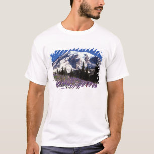 T-shirts flores silvestres de verão na base do Monte Rainie